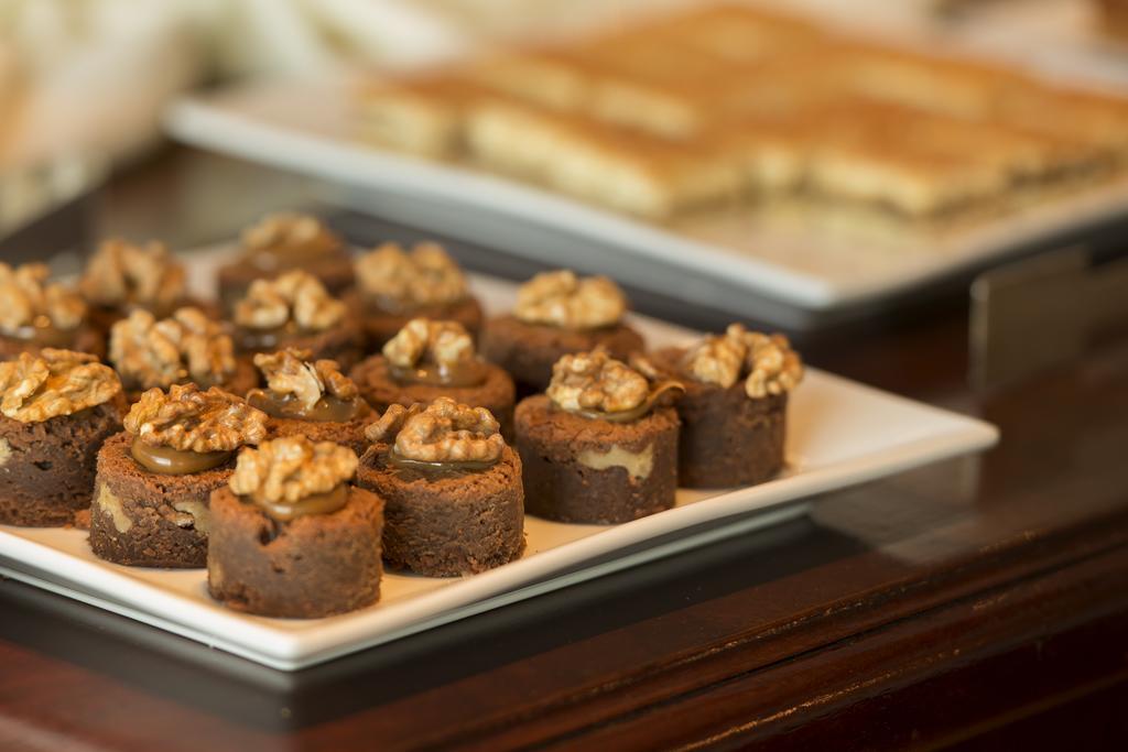 Arakur Ushuaia Resort & Spa Extérieur photo Walnut baklava