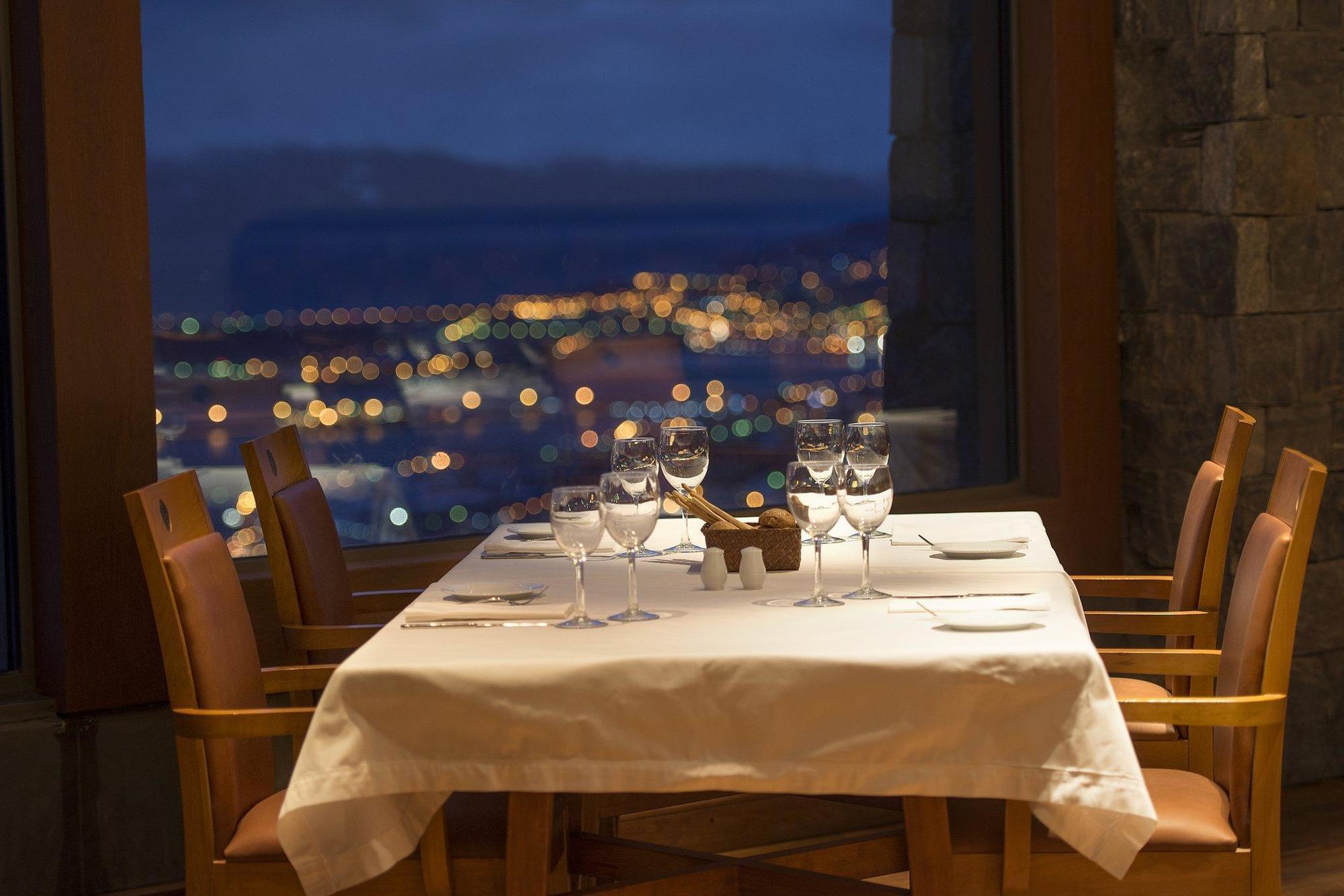 Arakur Ushuaia Resort & Spa Extérieur photo Restaurant
